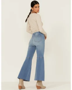 Free People Women's Youthquake High Rise Crop Flare Jeans -Cowgirl Edge Sales 2000362418 400 P3