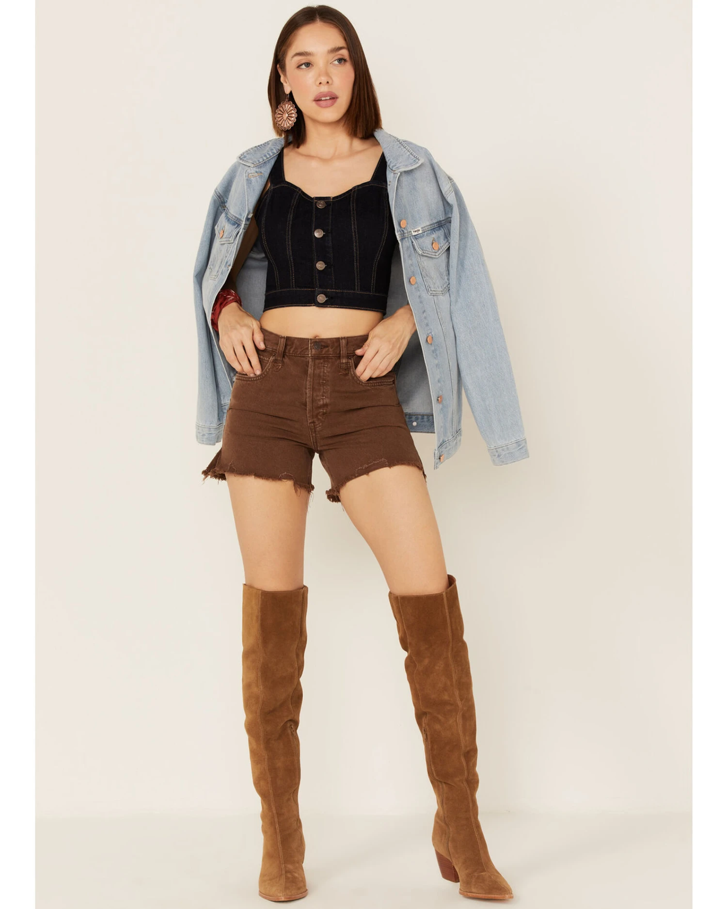 Free People Women's Makai Cutoff Denim Shorts 2 Free People Women's Makai Cutoff Denim Shorts - Image 2