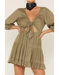 Lush Women's Tie Front Cutout Tiered Long Sleeve Dress
