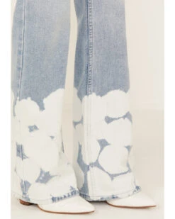 Shyanne Women's Wild Indigo Light Wash Mid Rise Bootcut Jeans -Cowgirl Edge Sales 2000386843 412 P2