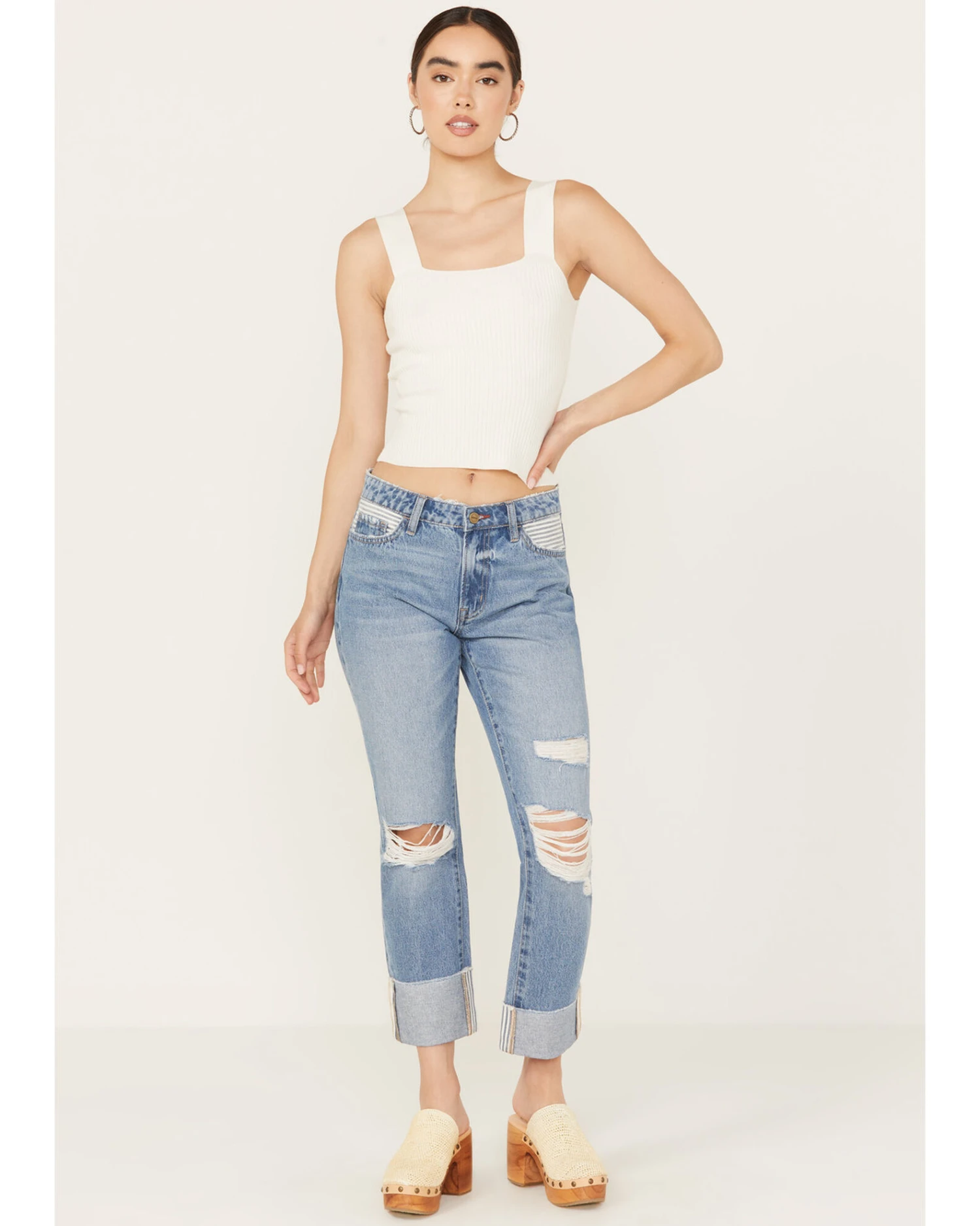 Ceros Women's Mid Rise Rolled Cuffed Capri Jeans 2 Ceros Women's Mid Rise Rolled Cuffed Capri Jeans - Image 2